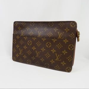 •Authentic LV Pochette Homme Clutch •